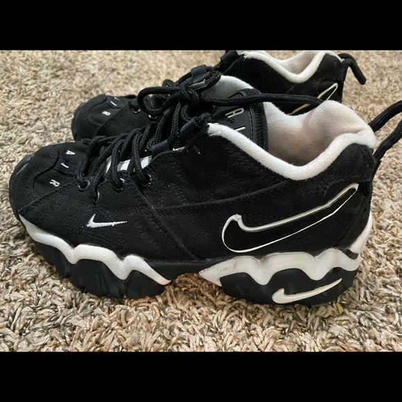 nike air slant black
